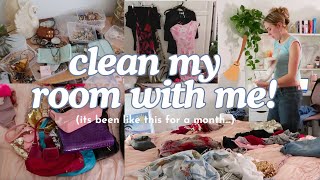 clean my very messy room with me | motivation and chat with me!!