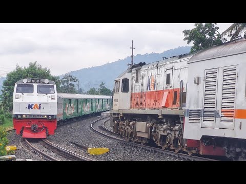 KERETA BARANG PARCEL SELATAN BENERAN LARIS MANIS PENUH BAWA BARANG TERUS !