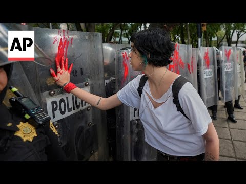 YouTube video thumbnail: Thousands March Through Mexico City in Support of Palestinians