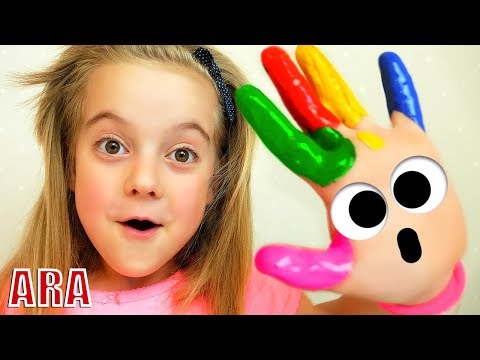 فتاة وأغنية ملونة