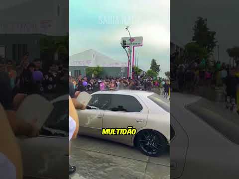 Ele Deixou o Teto Solar Aberto… E Se Arrependeu Na Hora! 😱