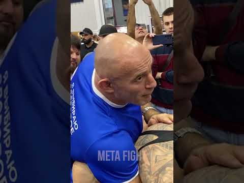 КОРОНКА Олейника на ШЕЕ Джигана