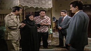 الابن لما يكون بار بأمه ويجري وراها حتلى لو راحت اخر بلاد المسلمين