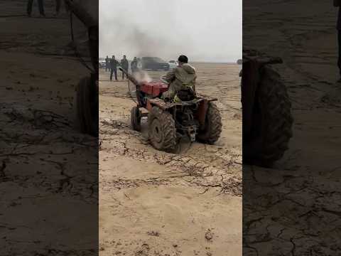 Look, this is a tractor that can drive on light mud #tranding