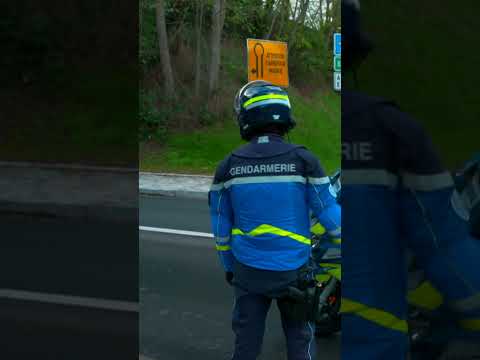Ce camion roule à contre-sens sur la nationale !