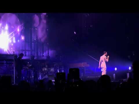Gracie Abrams - 21 (Live in London, O2 Arena)