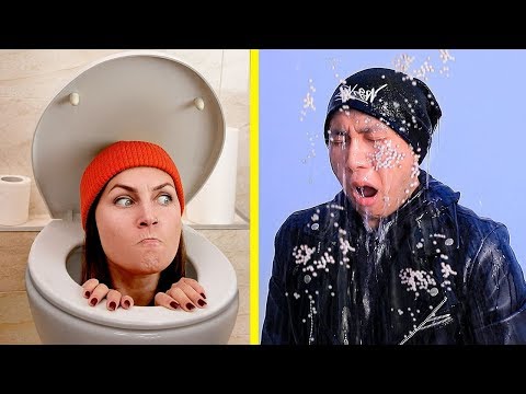 A Casa Da Soli! 12 Divertenti Scherzi Di Autodifesa! Guerre Di Scherzi!