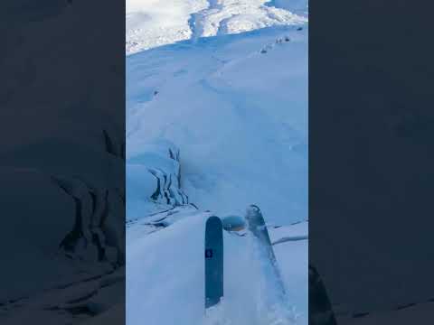 Une avalanche me rattrape ! 🥶 #shorts #freeride #ski