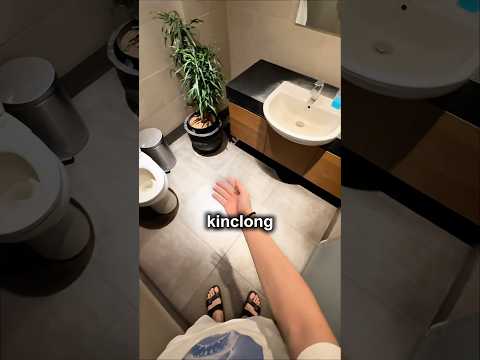 Review ulang toilet Starbucks