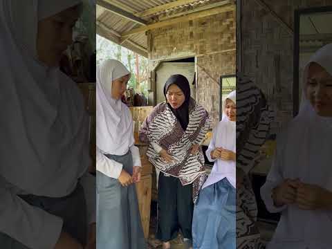 BU TUTI MARAHIN RARA DI DEPAN MIO SAMPAI MALU