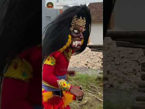Mengejek!! Penonton Gaduk Diuber Gerandong Merah