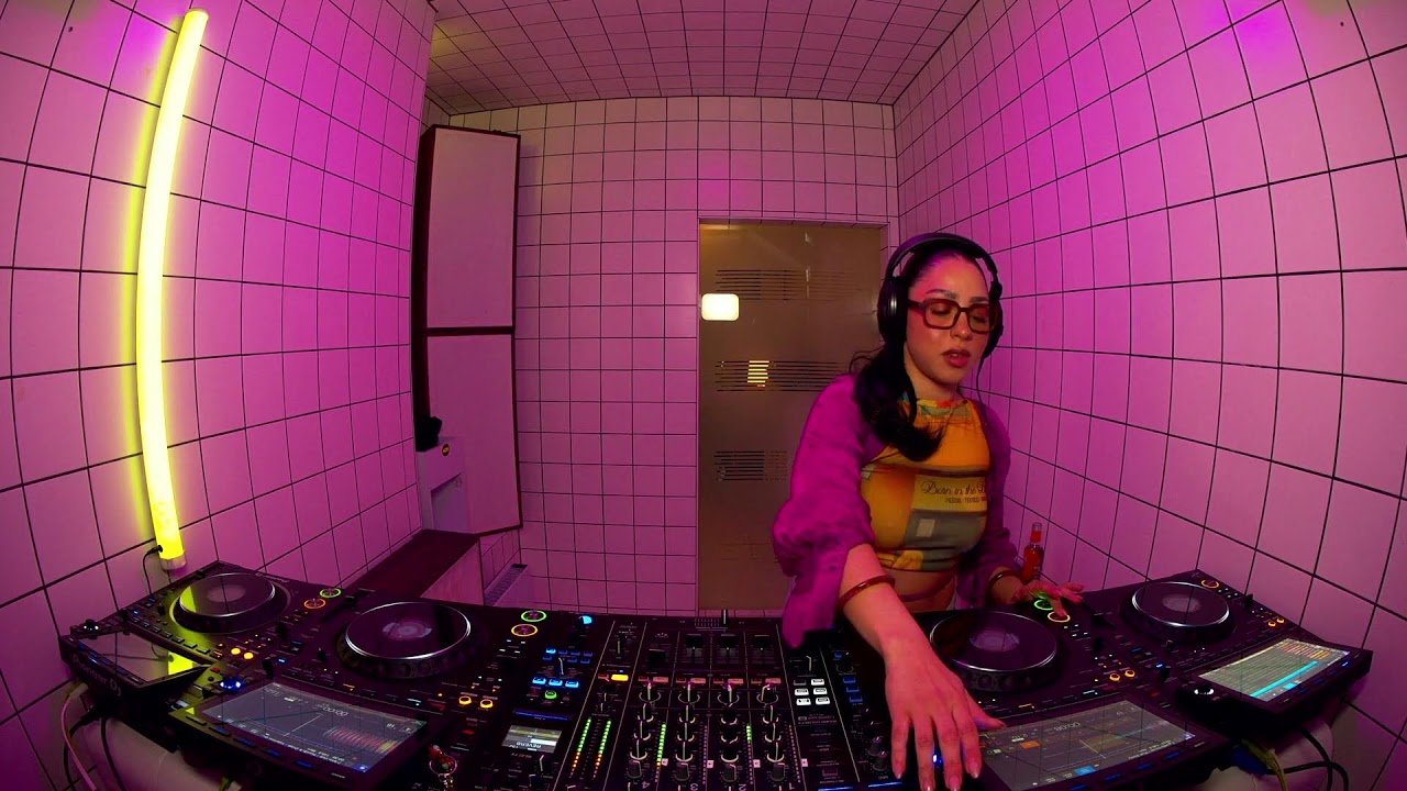 APOLONIA INVITES – FORTUNATA | HÖR – April 4 / 2026