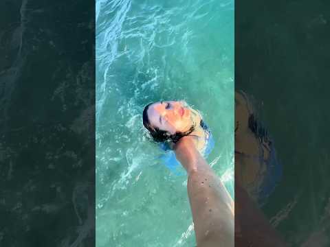 Deniz anlayışım işte buu 🌊 #viral #vlog #tatil #arkadaş #kardeş #tekyaşamak