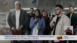 Delcy Rodríguez visita plantas Alimentos De Oro y Alimentos L'Prado