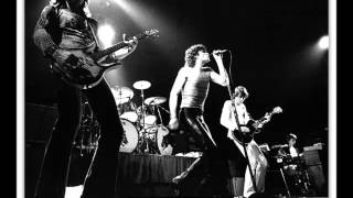Golden Earring: Strange wings. Live at the Rainbow, London UK- 1973