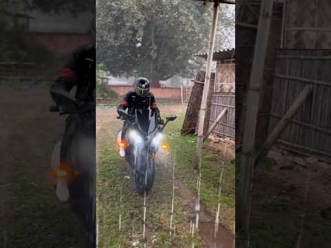 Aj to bach gaya 🥶😀 #thegaribrider #rain #funny #rider #rr310 #comedy #superbike