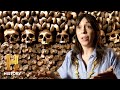 Exploring the Paris Catacombs