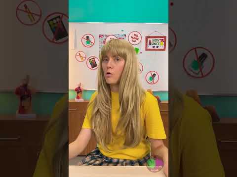 مقلب وضع المكياج خلسة 😂 #قصير