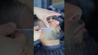 ‏إزالة الشعر بالشمع للوجه