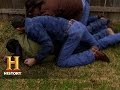 Holdens Mission: Teamwork and Strategy