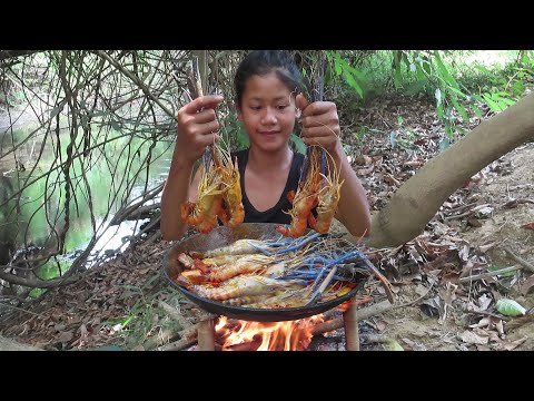 The best food: Cooking Lobster curry with Mushroom and Spicy chili - Survival skills Anywhere Ep 101