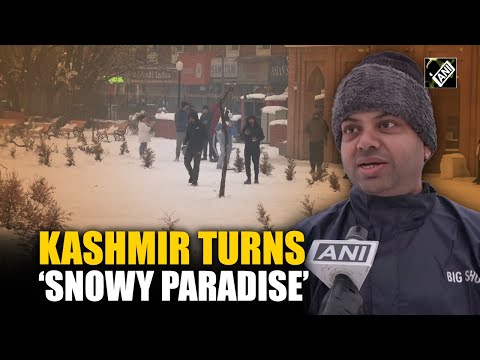 Heavy snowfall paints Kashmir white, mesmerizing landscapes cheer up tourists