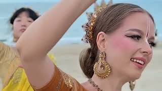 Hare Krishna kirtan - best kirtan hare krishna bhajan - kirtan song - iskcon kirtan