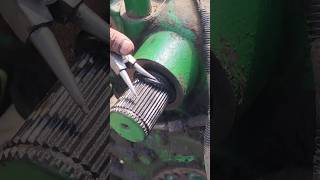 john deere tractor arm oil sale change. #reels #sfjohndeereservice #training #shorts #mechanic