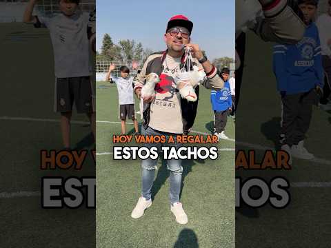 ¡¡REGALANDO BOTINES A JÓVENES FUTBOLISTAS!! ⚽️🔥#Futbol #Regalo #LigaMX