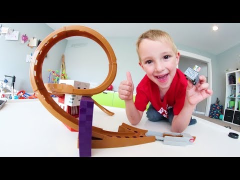Father & Son GET RAD LOOPING MINECRAFT CAR TRACK!