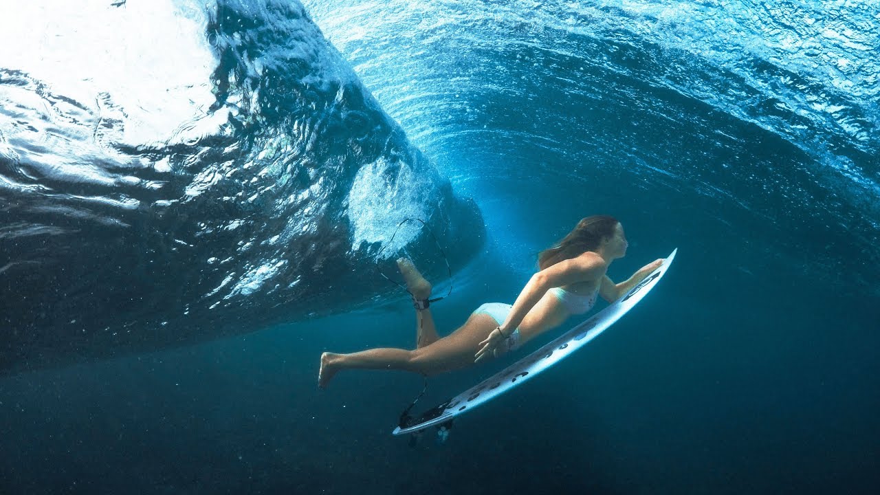 Surfing Mentawai Islands with Bianca Buitendag
