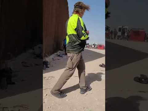 30 march Mexico 🇲🇽 Arizona illegal border crossing 😲 #donkey #mexicoborder #usborder