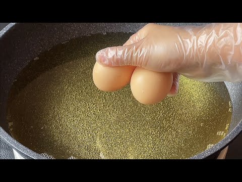 【小穎美食】把雞蛋放進滾燙油鍋裡，出鍋瞬間變美食，第一次見這種做法，真香