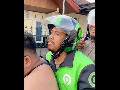 gojek bawa penumpang besar