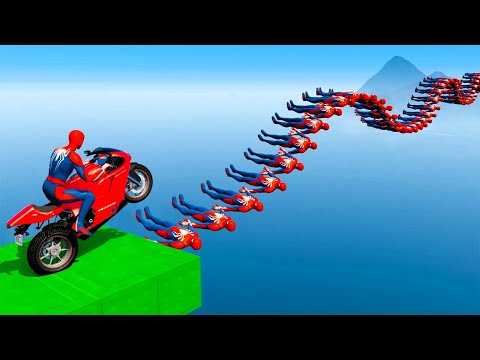 الأبطال الخارقين على دراجة نارية - Superheroes on motorcycle ride on the spiders fallto sharks GTA5