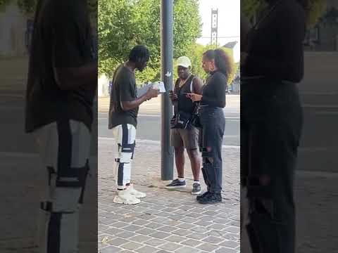 Là technique pour prends numéro d’une fille devant son grand frère rate pas 😂