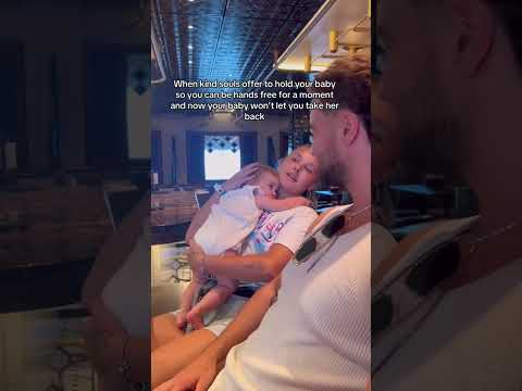 Rosie found some unexpected babysitters on the cruise ​⁠@JoJoSiwa @RoyalCaribbean