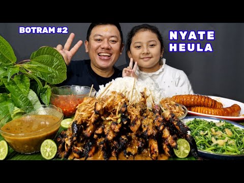 MAKAN BARENG AYANG⁉️ MAKAN SATE AYAM 5 PORSI SOSIS PEDAS TUMIS SELADA LALAPAN MENTAH