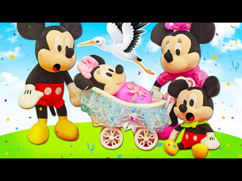 Un nuovo membro della famiglia del Topolino giocattolo! Video con giocattoli per bambini piccoli