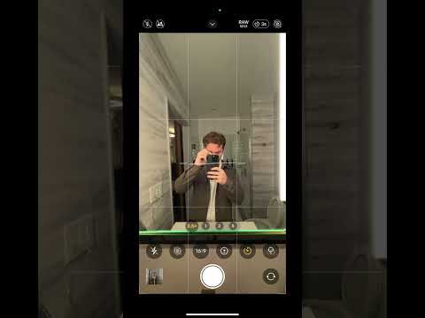 Creative way to take your next mirror selfie!