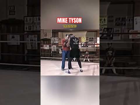 Mike Tyson training #boxing #motivation #miketyson #gym #legend