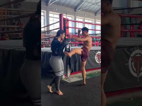 Amazing! đá tốc độ siêu nhanh  #boxing #muaythai #mma #ufc #kickboxing