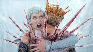 ELSA libera o PODER SUPERIOR de GELO contra a RAINHA MÁ que usa o ESPELHO para ABSORVER sua BELEZA