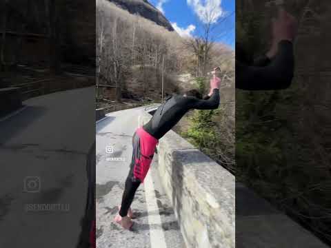 Insane 31m Triple cliff dive 😱