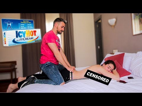 BROMA MASAJE CALIENTE !! ICY HOT BROMA PESADA A MI AMIGA !! (ELLA ENLOQUECE)