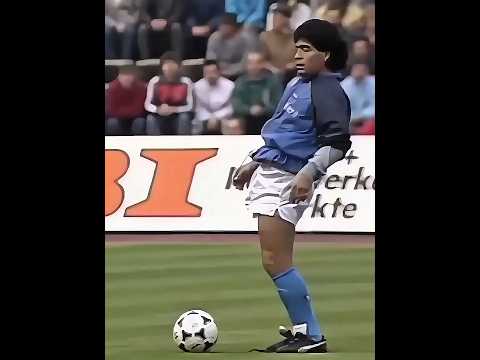 Tributo a Maradona 🕊🖤🪄🐐#football #skills #maradona #futbol