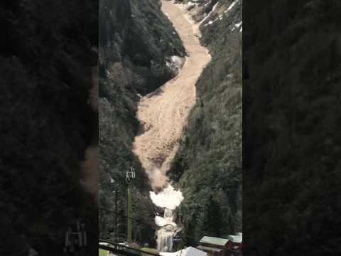 Spectacular Avalanche In Kaçkar Mountains Destroys Houses