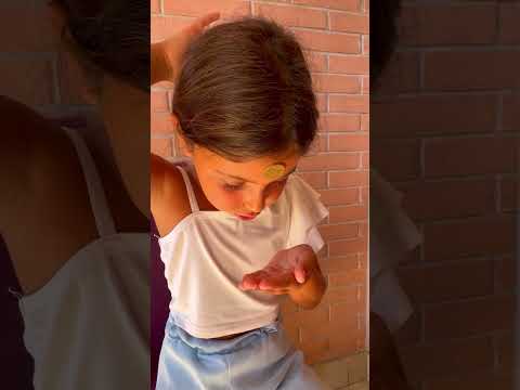 Ilary fa lo scherzo della moneta in fronte a Zia Nicole! #stefanoeilary #shorts