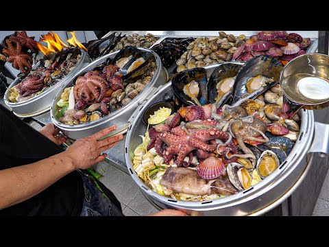 해산물 한달 10톤 완판?! 압도적 비쥬얼 역대급 해산물 폭탄 대왕 조개 전골 Unbelievable Giant Seafood Stew / Korean street food