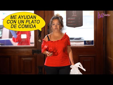 Se hizo pasar por mendiga para pedir comida y al final paso esto